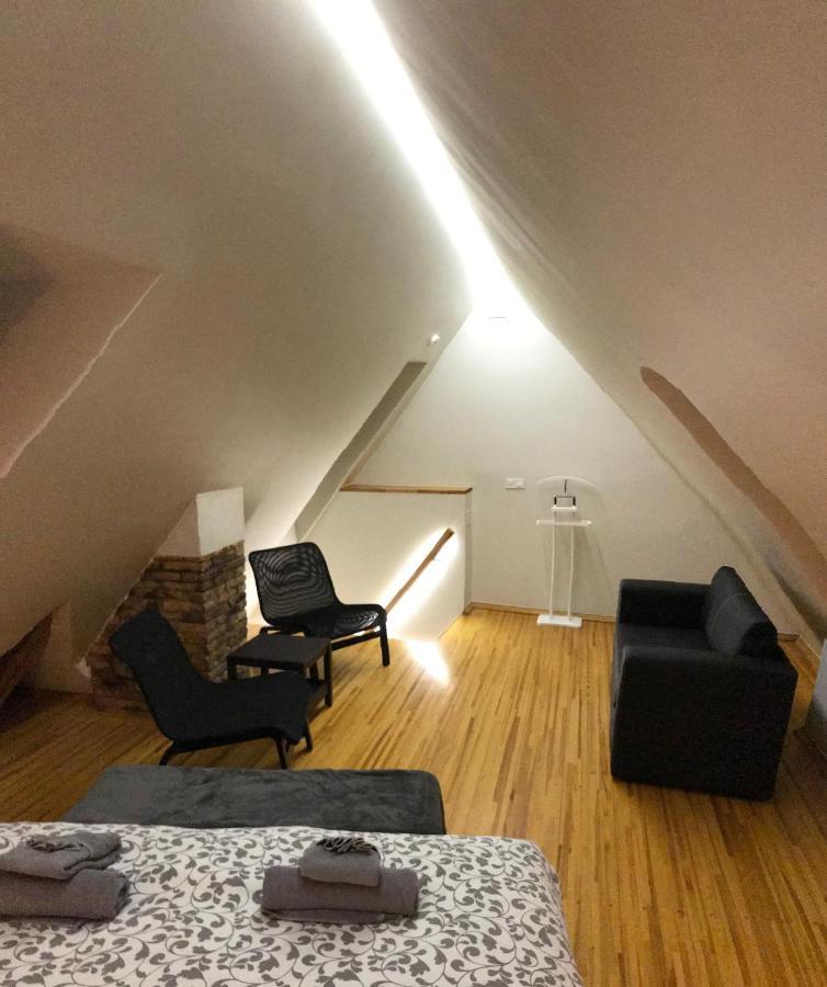 Апартаменти Doma Square Penthouse, In The Heart Of Old Town Рига Екстер'єр фото